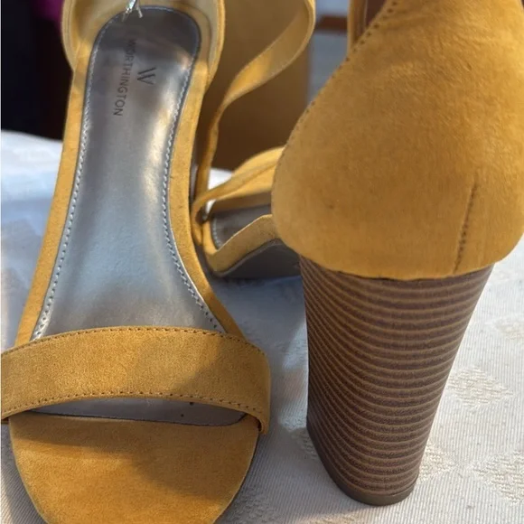 Worthington Women's Mustard Block Heels - Picture 3 of 3
